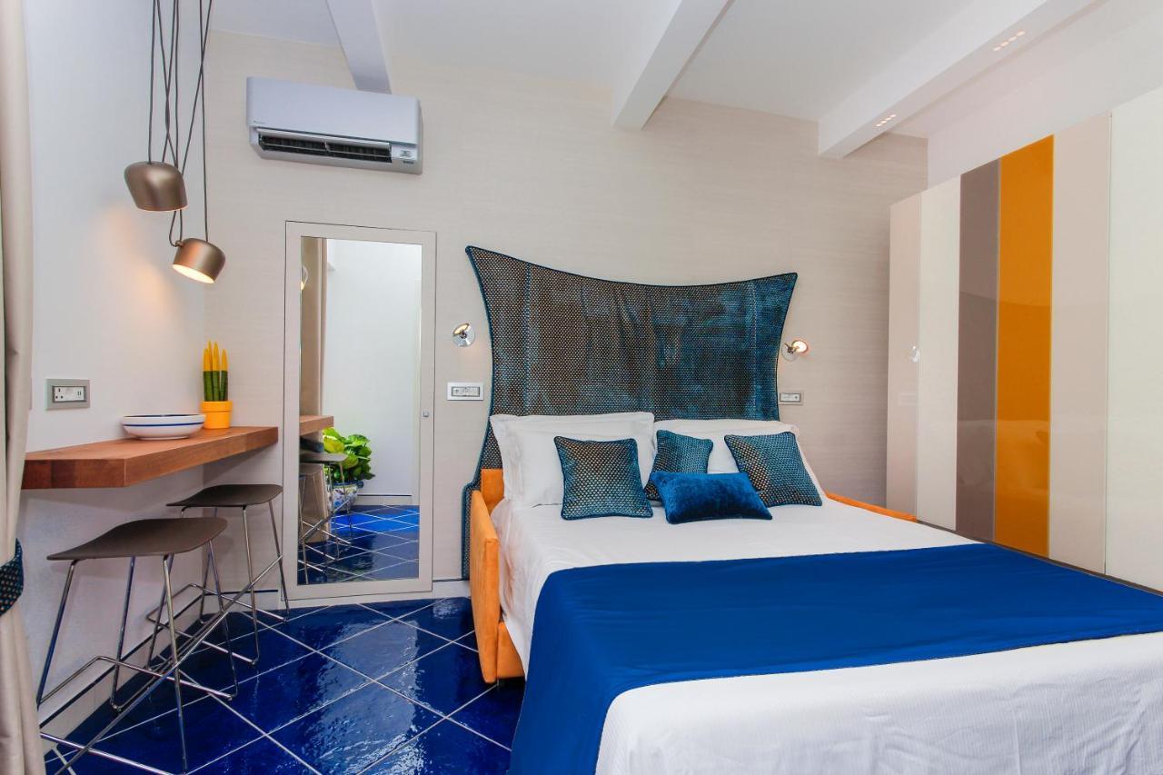 La Suite Del Cavaliere Amalfi Bagian luar foto