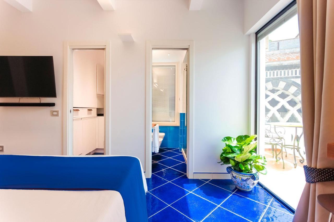 La Suite Del Cavaliere Amalfi Bagian luar foto