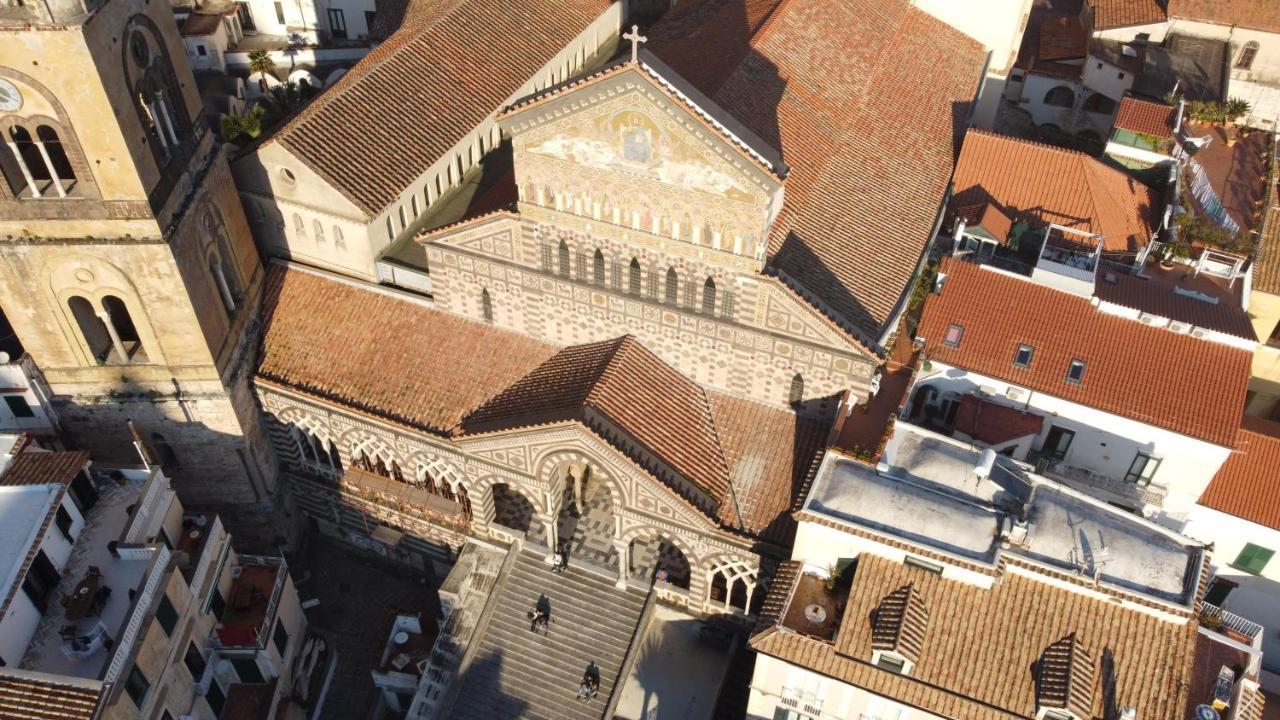 La Suite Del Cavaliere Amalfi Bagian luar foto