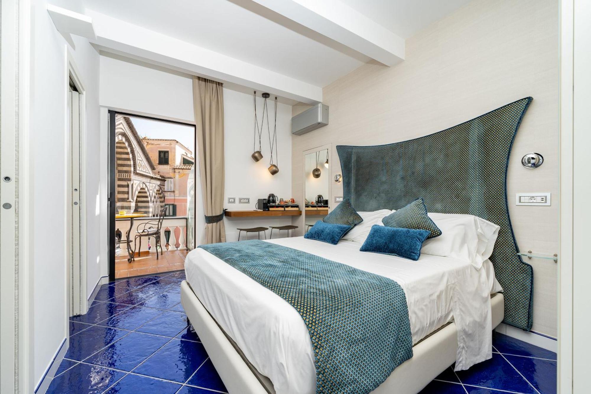 La Suite Del Cavaliere Amalfi Bagian luar foto
