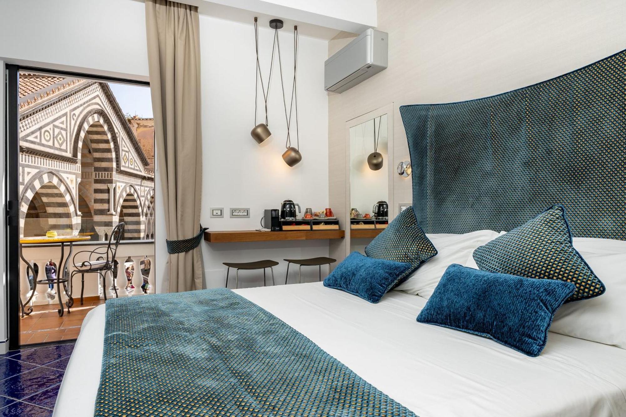 La Suite Del Cavaliere Amalfi Bagian luar foto